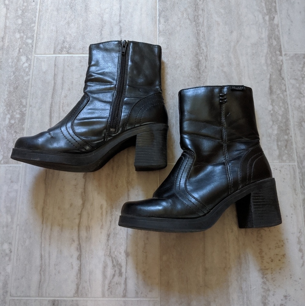 Mudd Leather Teddy Style Boots